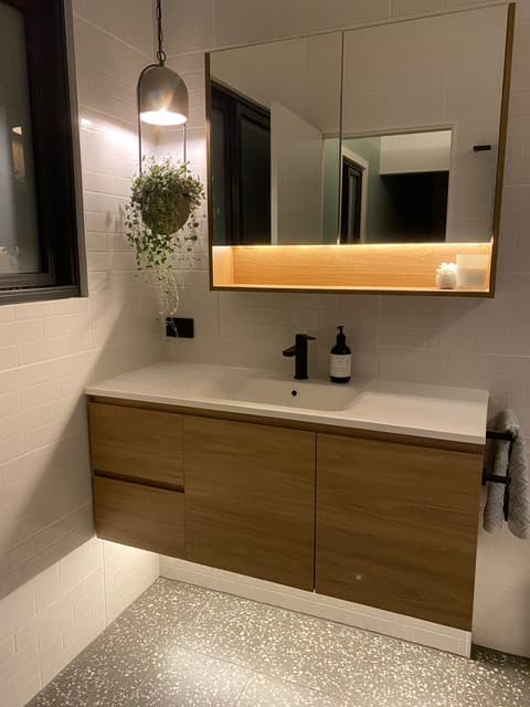 Bathroom lighting with pendant and mirror fixture installation